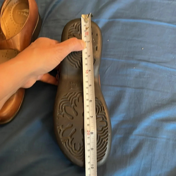 DANSKO FAWNA
BLACK MILLED NAPPA in chocolate brown Mary Jane style. Size 7 - Picture 14 of 16